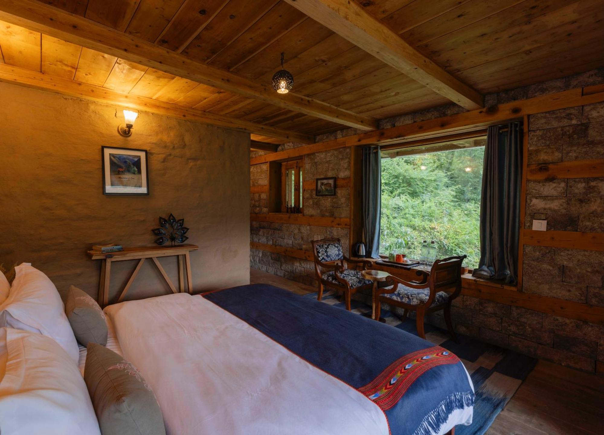Kudrat - A Boutique Homestay- Tirthan Valley Gushaini ภายนอก รูปภาพ